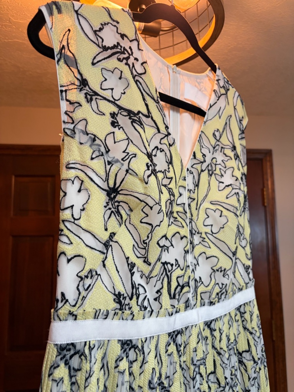 BOSS by Hugo Boss Damune Floral Pleated Midi Dress - NWOT - Size 8 - Picture 7 of 15